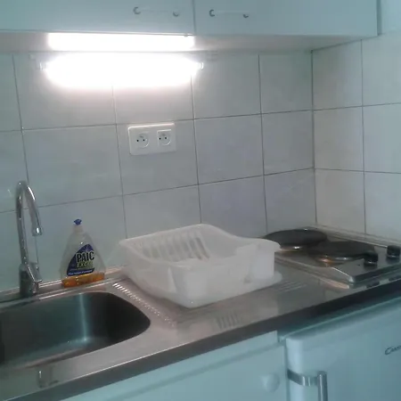 Apartmán Calme Avec Loggia, A 600m De La Et Proche Commerces - Fr-1-328-93 *